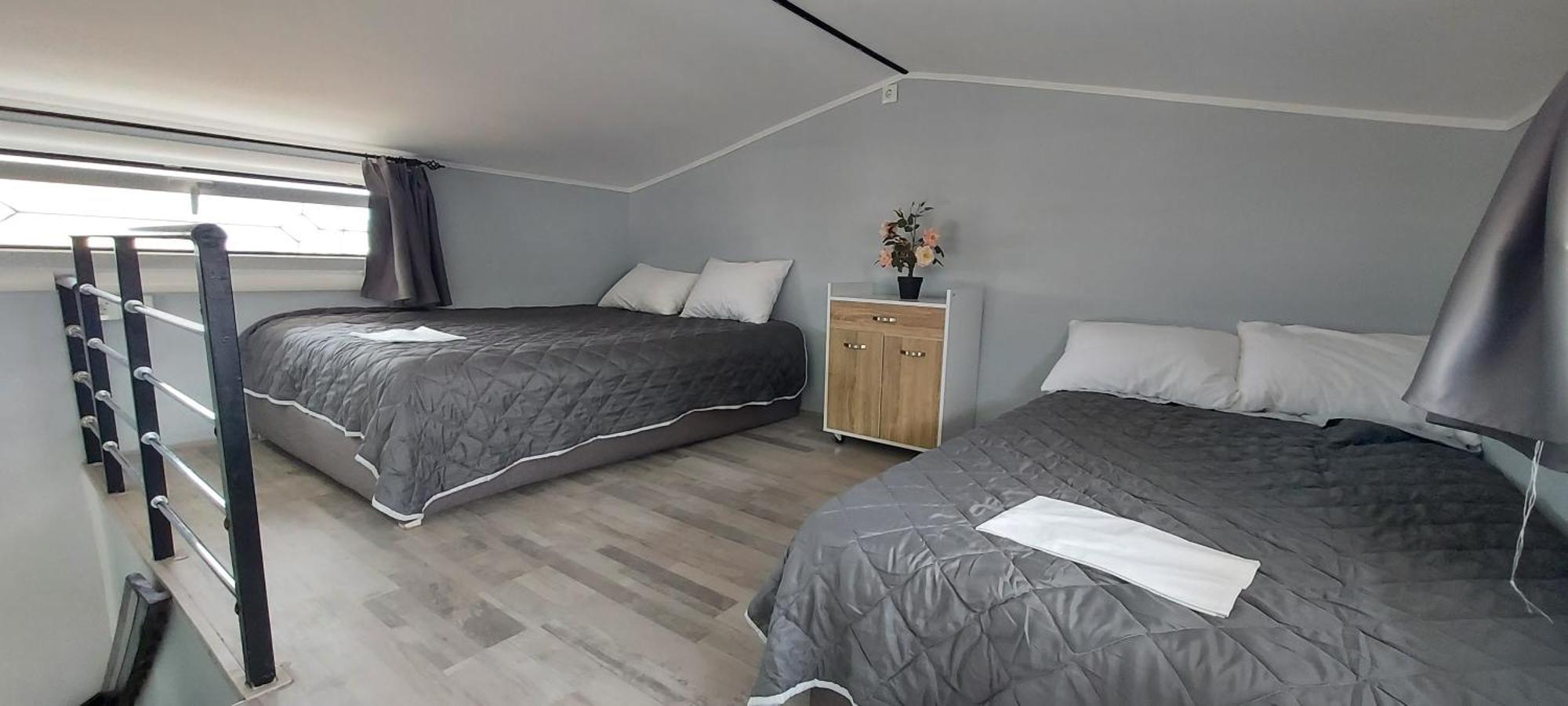 Filio'S Loft Near Airport Villa Артемида Екстериор снимка