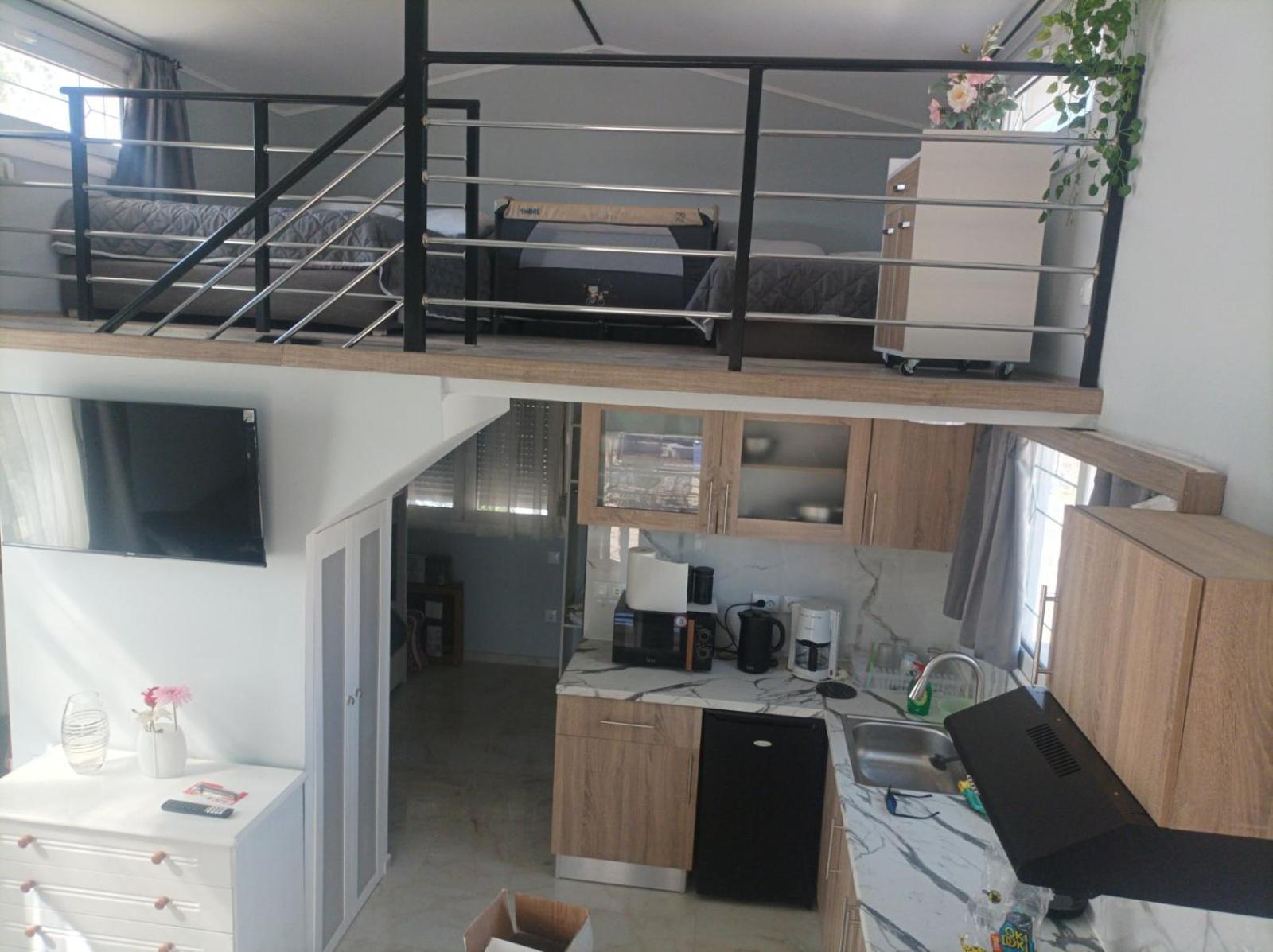 Filio'S Loft Near Airport Villa Артемида Екстериор снимка