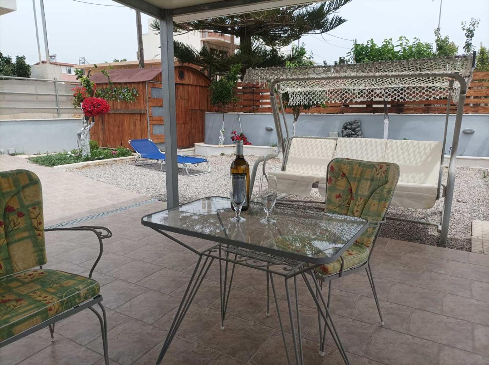 Filio'S Loft Near Airport Villa Артемида Екстериор снимка