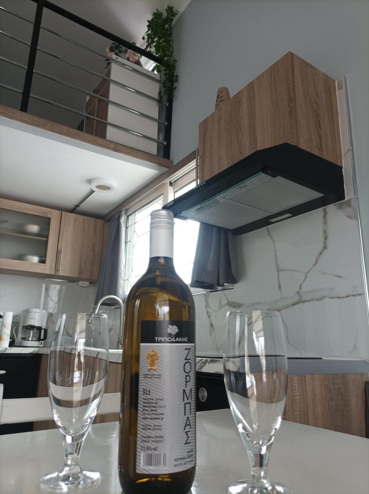 Filio'S Loft Near Airport Villa Артемида Екстериор снимка